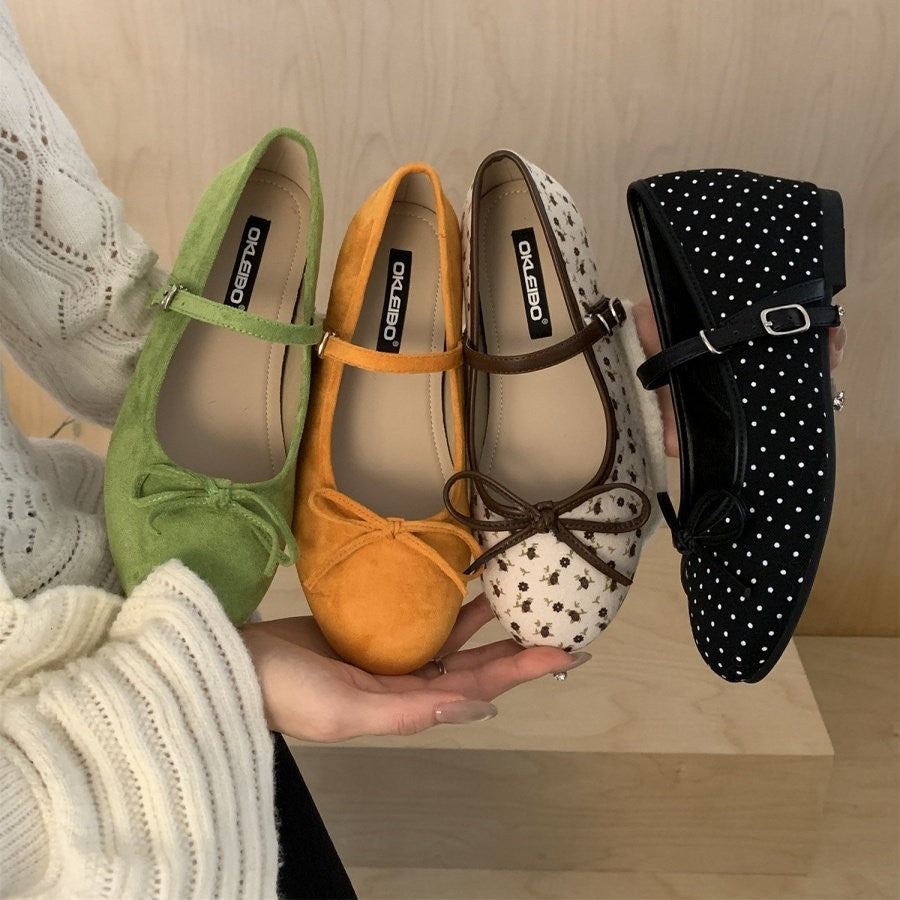 Damen Ballerinas mit zartem Riemchen und Blumenmuster EB