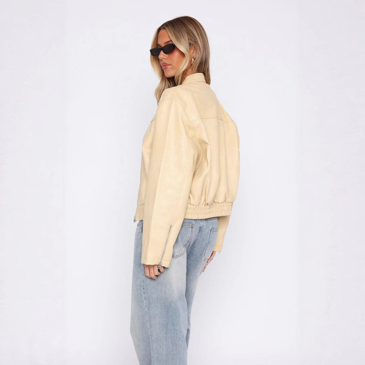 Damen Kunstleder Jacke mit elastischem Bund und hohem Stehkragen EB