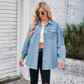 Damen Denim-Überhemd mit fransigem Saum und aufgesetzten Taschen EB