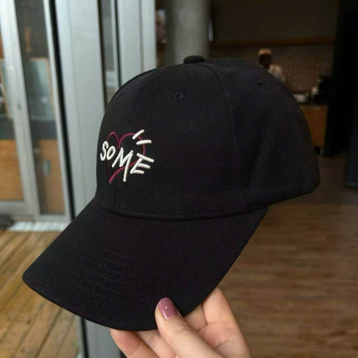 Bestickte Herz-Baseballkappe