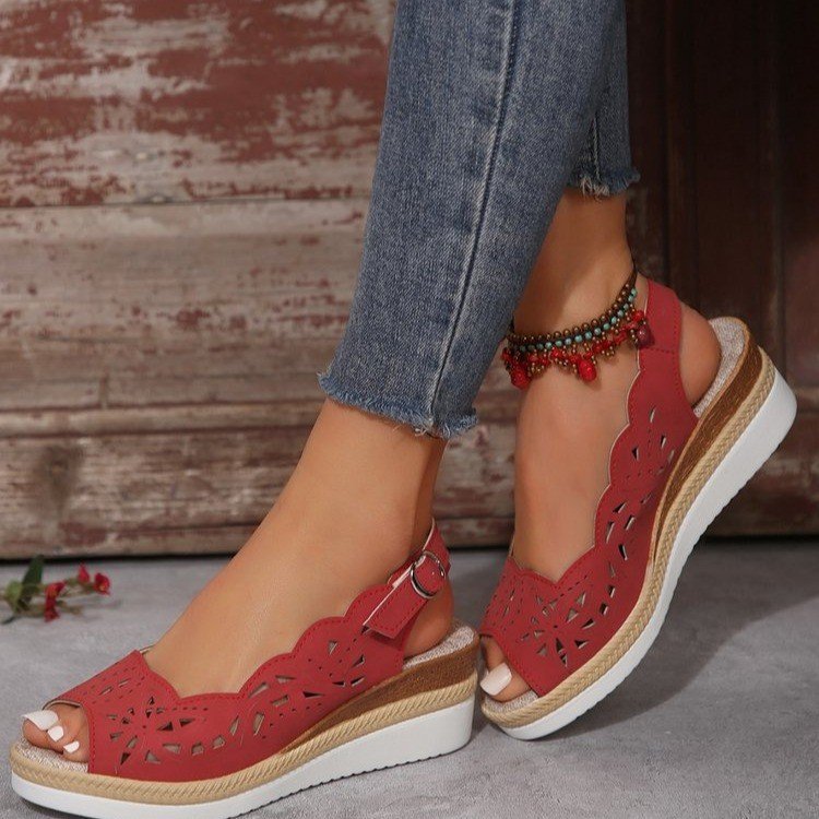 Damen komfortable Wedge-Sandalen mit floralem Cut-Out-Design EB
