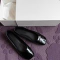 Damen Ballerinas mit quadratischer Zehenform und glänzender Oberfläche EB