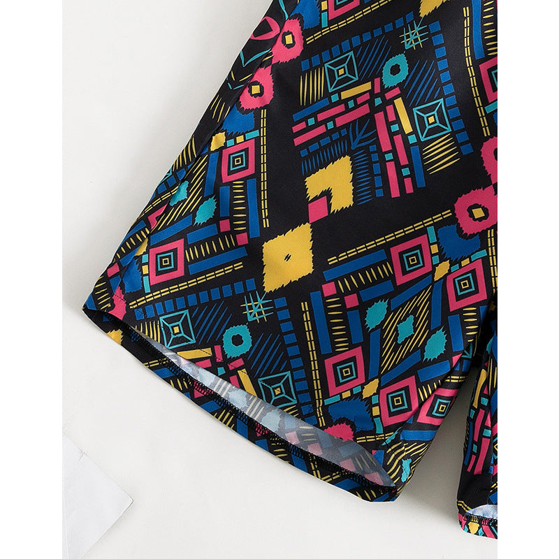Damen-Badeshorts mit geometrischem Muster