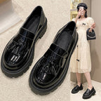 Damen Loafer mit eleganter Quastenverzierung und robustem Plateau EB