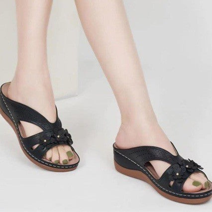 Damen Bequeme Fußbett-Sandalen mit modischem Blumen-Design EB