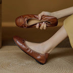 Damen Ballerinas mit verstellbarem Riemen und hochwertiger Lederoberfläche EB