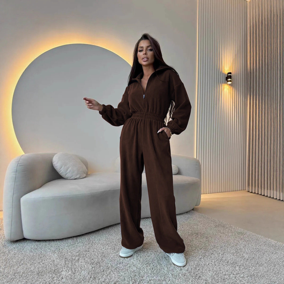 Eleganter Lounge-Overall mit Stehkragen