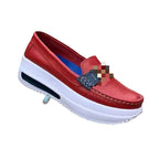Damen bequeme Slip-On Mokassins mit strukturierten Details und rutschfester Sohle EB