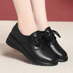 Damen Bequeme Schnürschuhe mit rutschfester Sohle EB