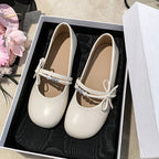 Damen Ballerinas mit Schmuckdetail und elegantem Riemen EB