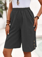 Damen Luftige Shorts mit praktischen Knopfdetails EB