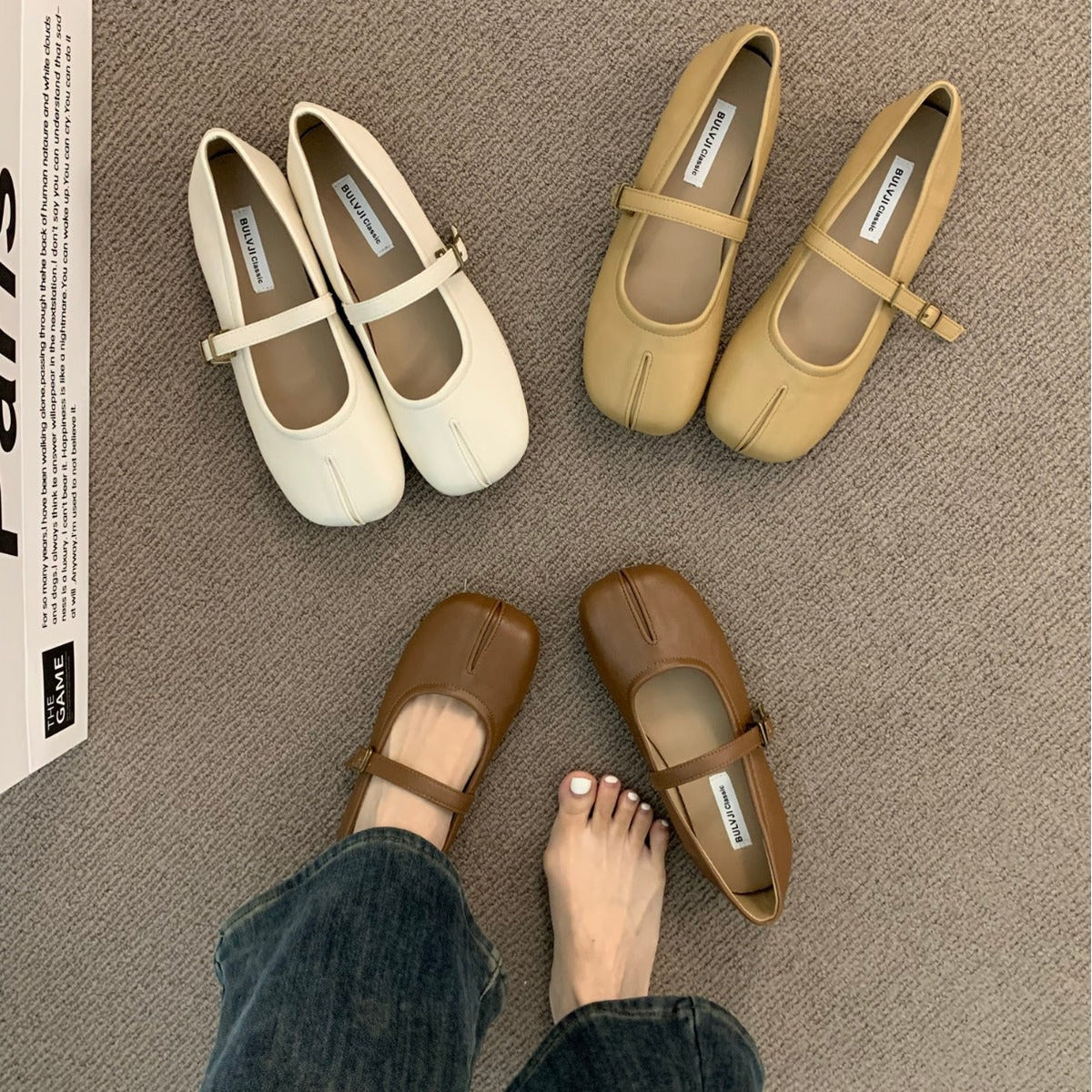 Damen Ballerinas mit verstellbarem Riemen und dekorativen Details EB