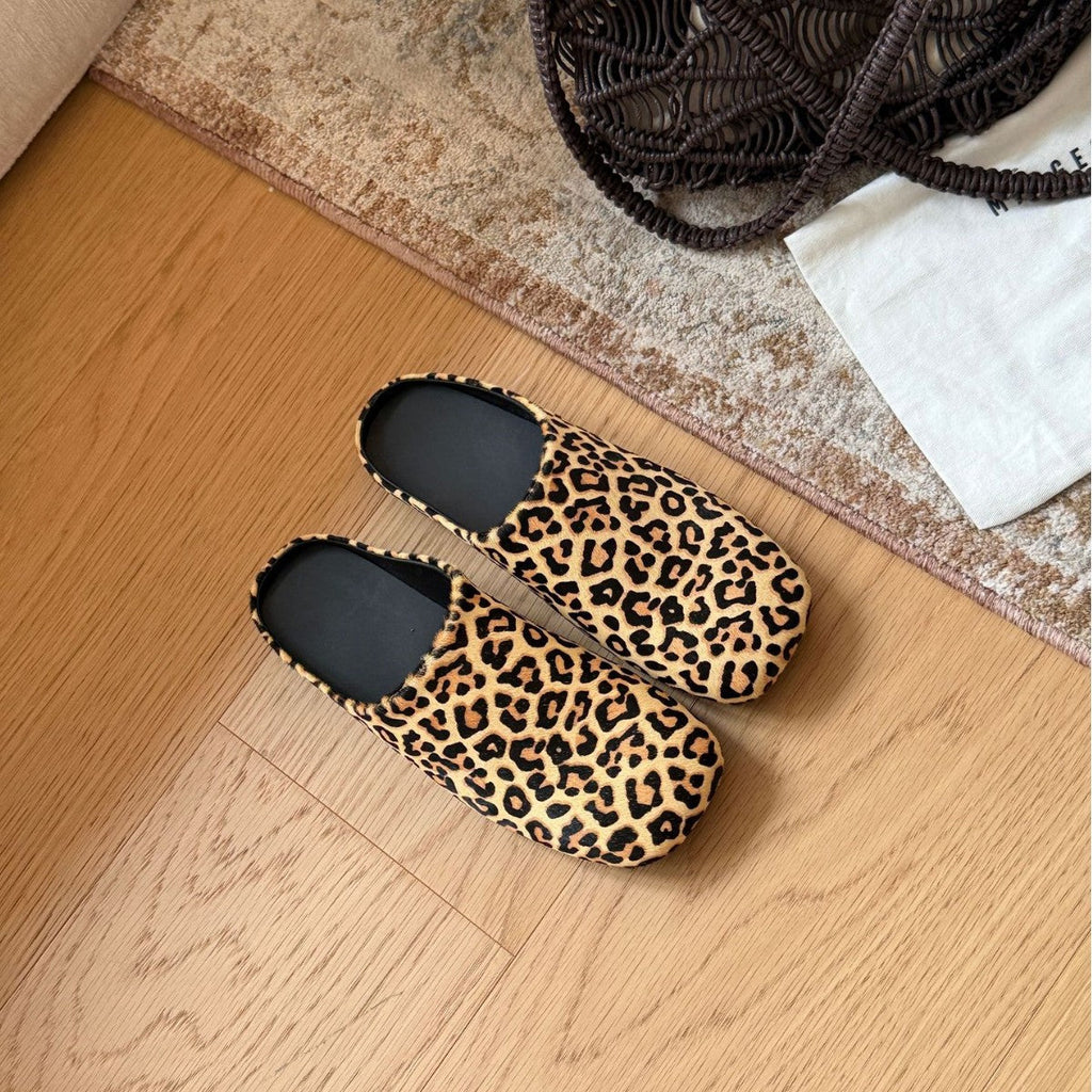 Damen Design Clogs mit animalistischem Leopardenmuster und rutschfester Sohle EB