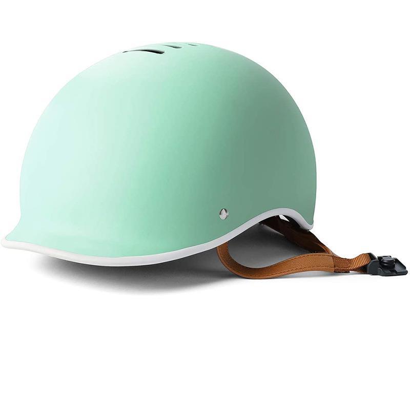 Stilvoller Skateboard-Helm