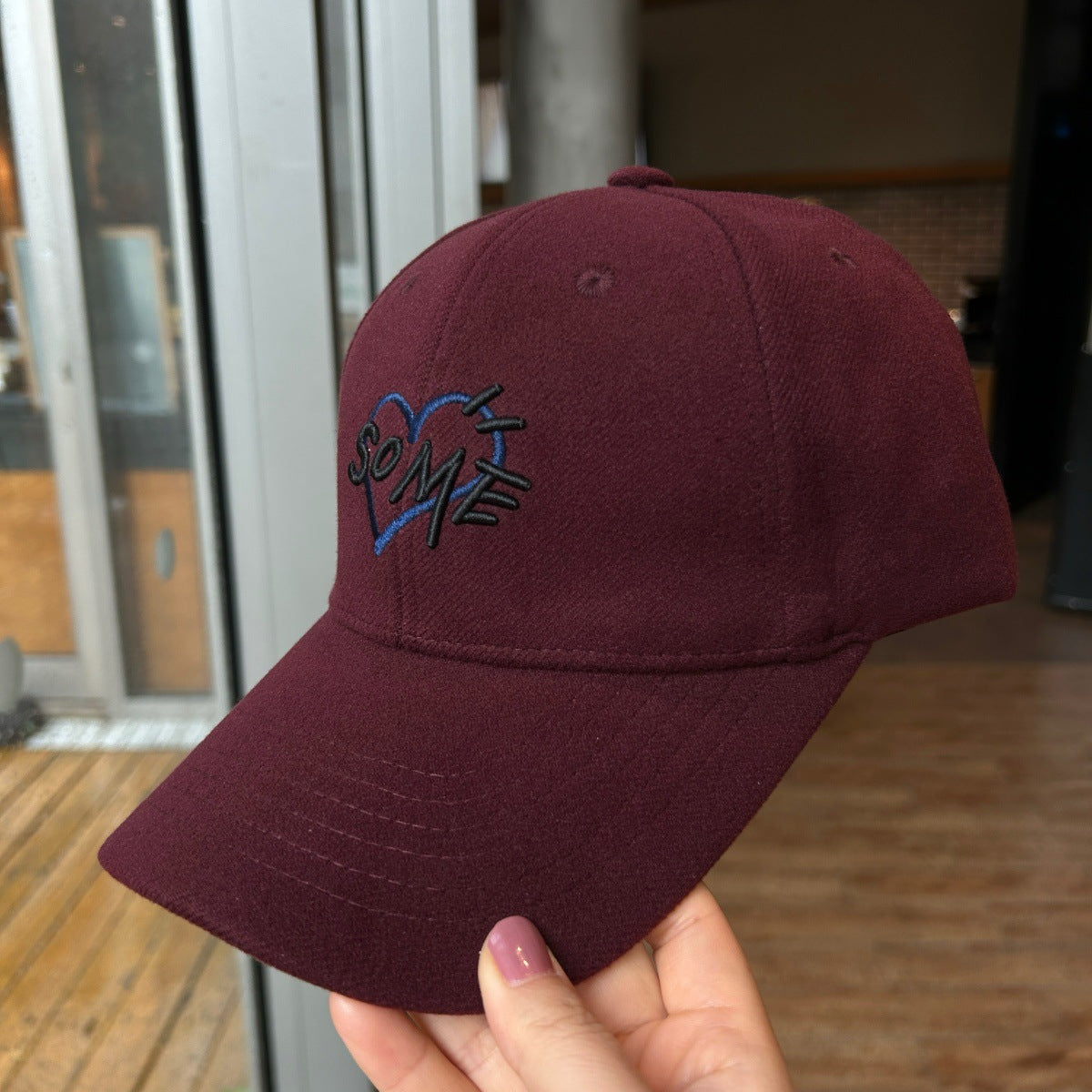 Bestickte Herz-Baseballkappe
