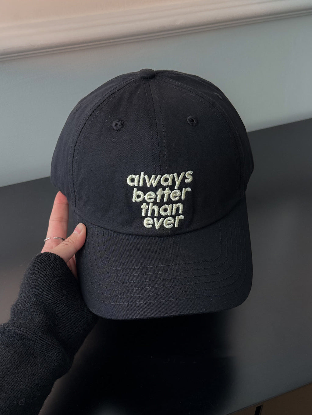 Bestickte Statement-Kappe