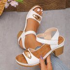 Damen komfortable Sandalen mit glänzenden Akzenten und Blockabsatz EB
