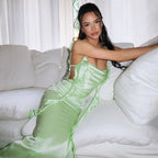 Damen Elegantes Maxikleid mit drapierter Vorderseite und Rüschendetails EB