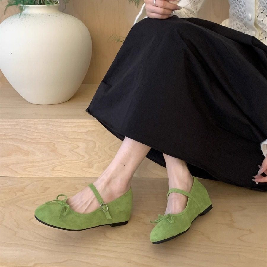 Damen Ballerinas mit zartem Riemchen und Blumenmuster EB