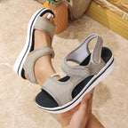 Damen Atmungsaktive Riemchen-Sandalen mit verstellbarem Klettverschluss EB