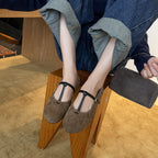 Damen Elegante Ballerinas mit modischem Riemchen aus weichem Veloursleder EB