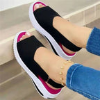 Damen Bequeme Zehentrenner mit stylischem Riemendesign EB