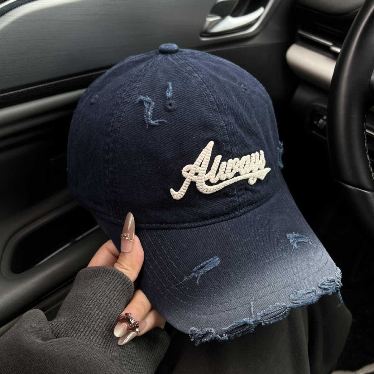 Damen-Baseballkappe mit Distressed-Grafik