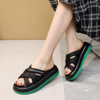 Damen Bequeme Wellness-Sandalen mit modernen Kreuz-Riemen EB