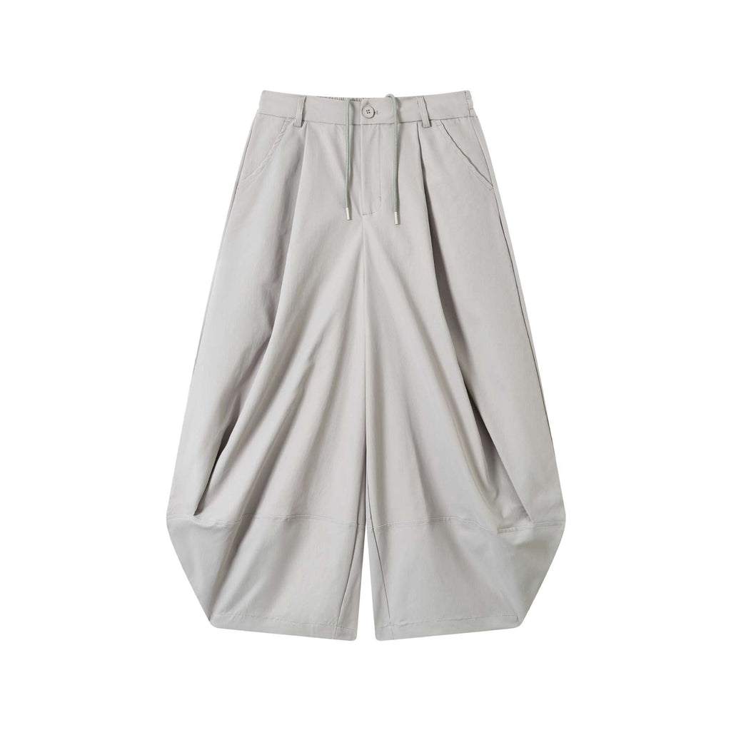 Weite Bermuda-Shorts mit hoher Taille, Falten und Kordelzug