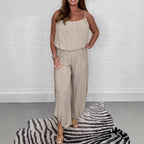 Damen luftiger Jumpsuit mit weitem Schnitt und verstellbaren Trägern EB