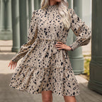 Damen bezauberndes Partie Kleid mit voluminösem Rock und enganliegendem Ärmel EB
