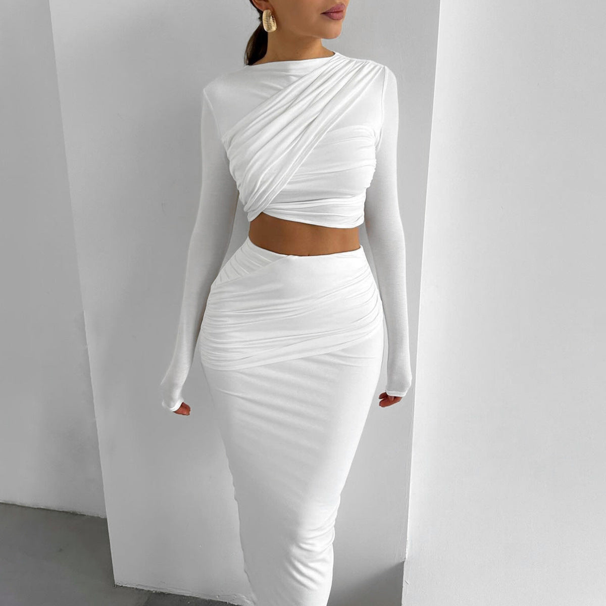 Damen Elegantes Crop-Top und Maxirock Ensemble mit Wickeldesign EB