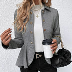 Damen Chic Tailored Blazerjacke mit asymmetrischem Saum und Knopfdetails EB