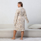 Damen Frottee-Bademantel mit elegantem Animal-Print EB