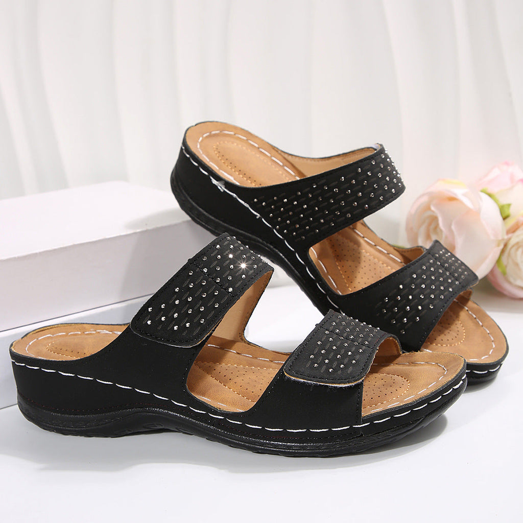 Damen bequeme Clogs mit modischen Applikationen EB