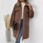 Damen nan langer Teddy-Mantel mit Schalkragen und aufgesetzten Brusttaschen EB