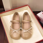 Damen Ballerinas mit Perlenakzent und verstellbarem Riemen EB