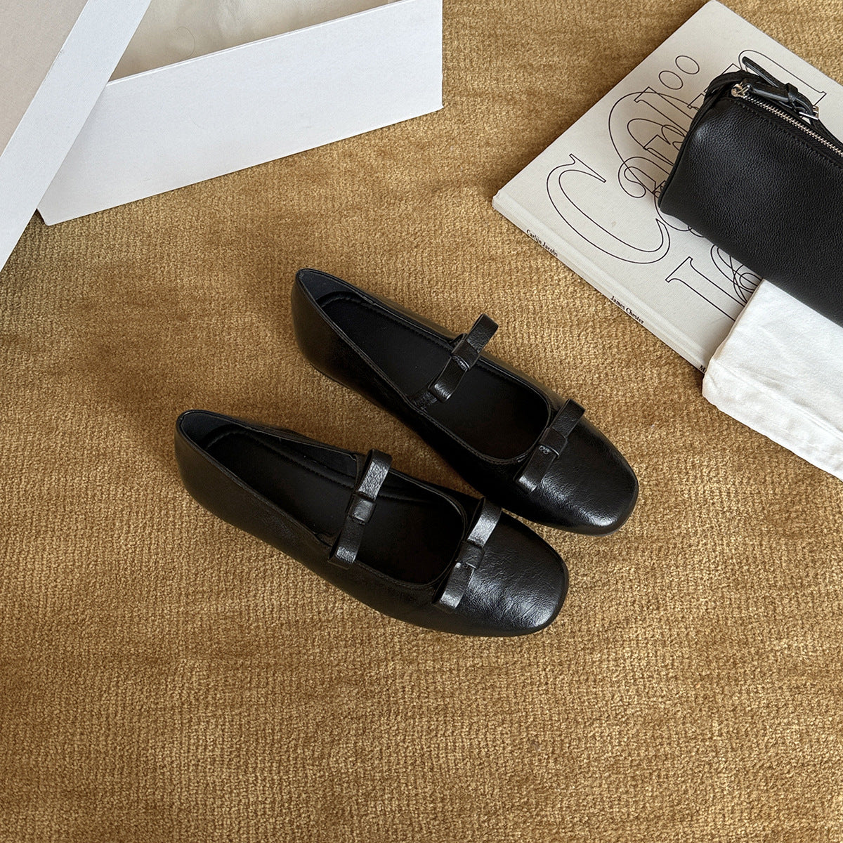 Damen Ballerinas mit modischem Riemchen und komfortablem Fußbett EB