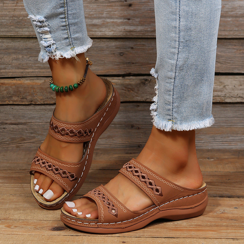 Damen bequeme Riemchen-Sandalen mit dekorativen Details EB
