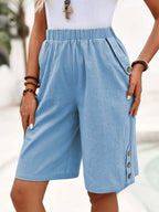 Damen Luftige Shorts mit praktischen Knopfdetails EB