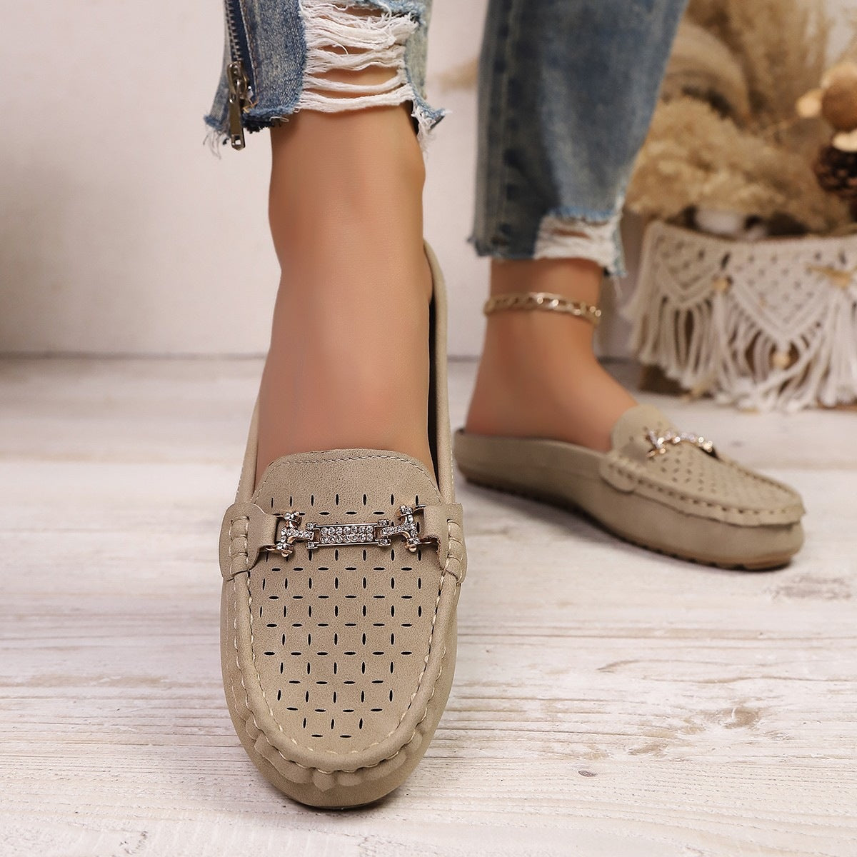 Damen Mokassins mit stilvollem Schnitt und modischer Dekoration EB