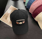 Verspielte Damen-Cap mit Grafik