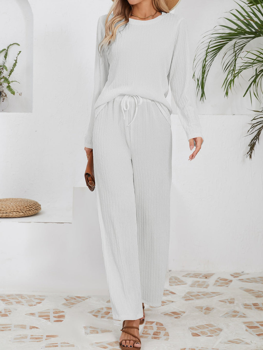 Damen Elegantes und bequemes Set aus gefeuchtetem Material EB