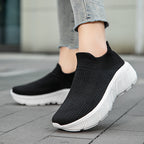 Unisex nan nahtloser Strick-Überziehschuh mit skulpturierter Plateau-Laufsohle und orthopädisch geformter Fersenführung EB