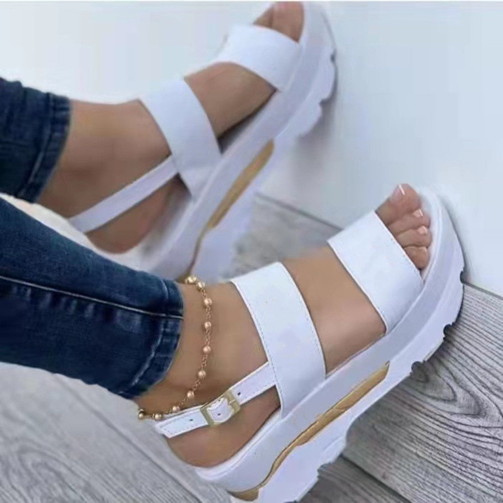 Damen Komfortable Plattform-Sandalen mit breiten Riemen und rutschfester Sohle EB