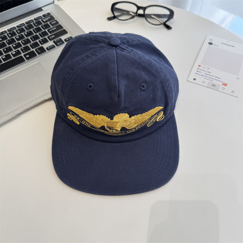 Herren-Cap mit Stickerei