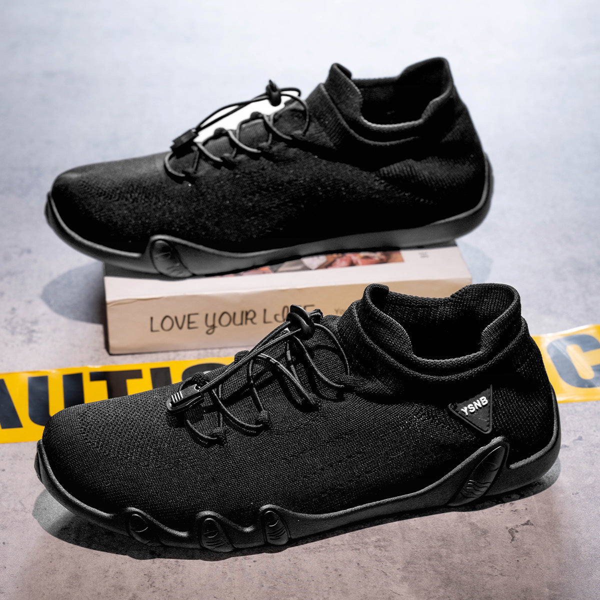 Damen Sportliche Schnürschuhe mit flexiblem Obermaterial und rutschfester Sohle EB