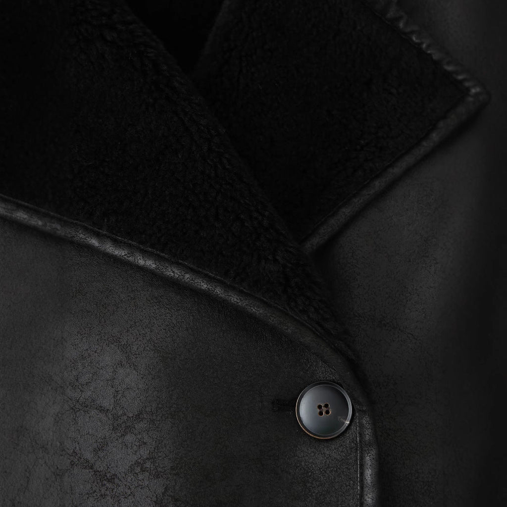 Damen Kunstlederjacke mit luxuriösem Fellkragen und praktischen Taschen EB