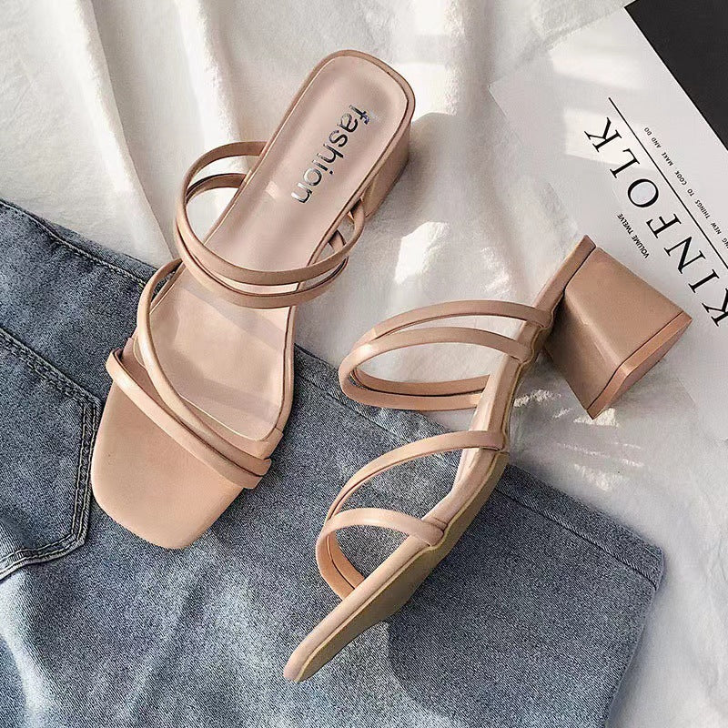 Damen Blockabsatz Sandalen mit modischem Riemendesign EB