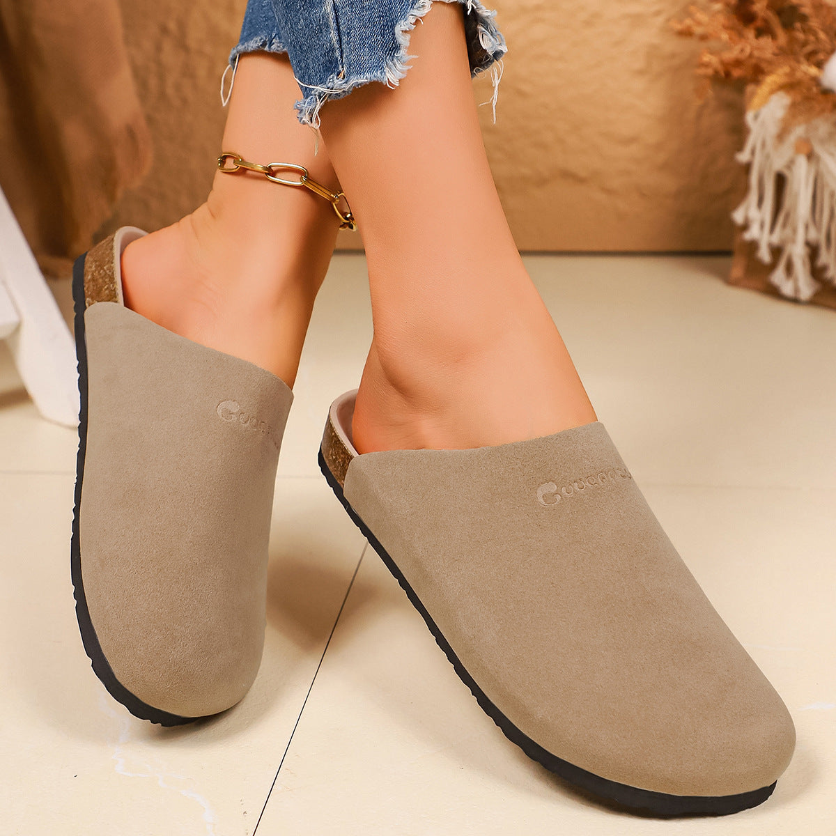 Damen Bequeme Clogs aus weichem Wildleder mit anatomisch geformtem Fußbett EB